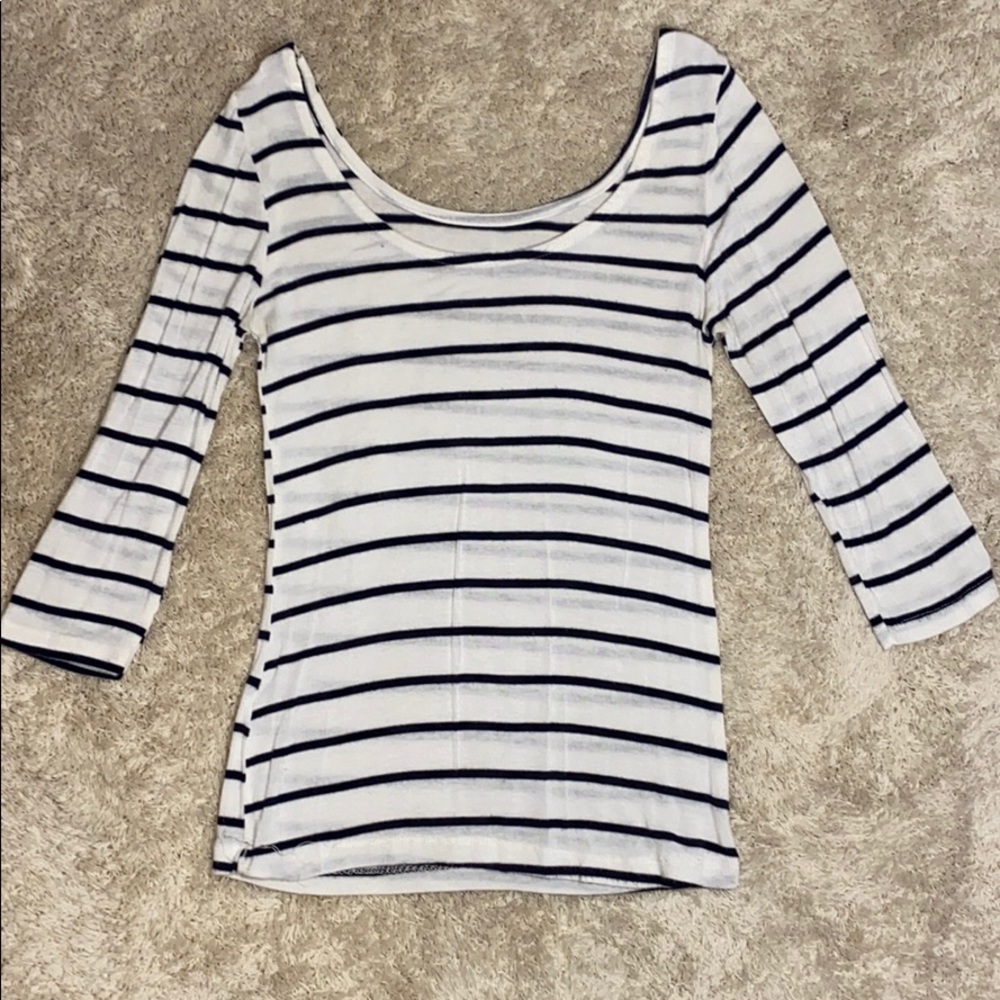 scoop neck top